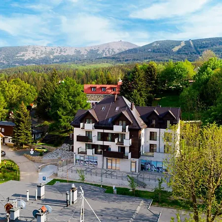 Apartament Wonder - Z Prywatną Sauną, Tarasem, Blisko Kompleksu Narciarskiego Arena I Kościoła Wang *