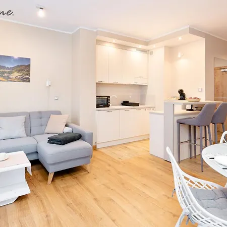 Apartament Wonder - Z Prywatną Sauną, Tarasem, Blisko Kompleksu Narciarskiego Arena I Kościoła Wang